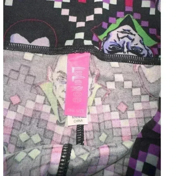 Lularoe one size Dracula Halloween legging OG designer Patrick.Og fit & quality. - Picture 2 of 4